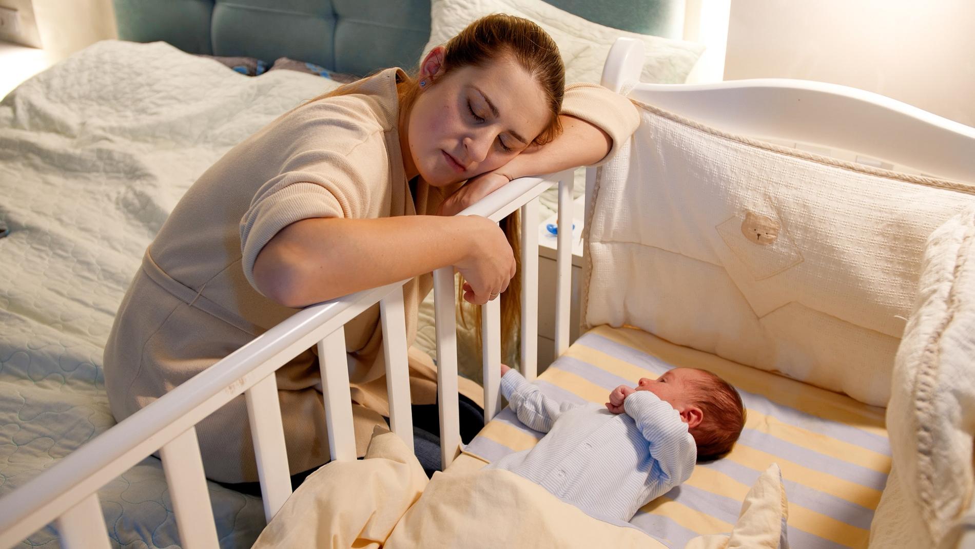 Mon bébé ne dort pas : que faire ?  Spécial : 6-15 mois