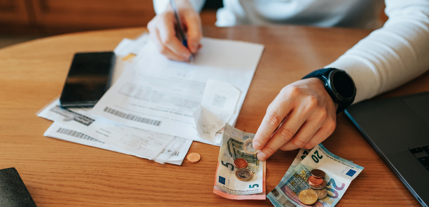 Famille & impôts  : payez moins, simplement.