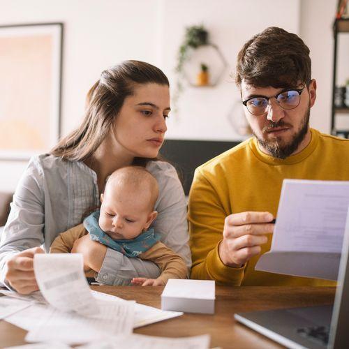 Impôts, avantages, déductions… Tout ce qu’on oublie de vous dire sur la fiscalité familiale : mode d’emploi familial 100 % pratique