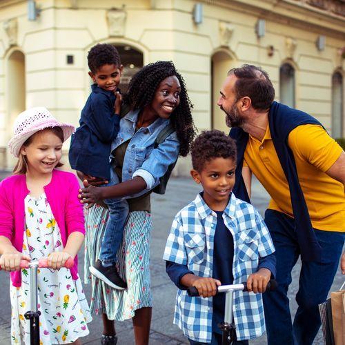 La fratrie recomposée : apprendre à partager l’espace… et les parents